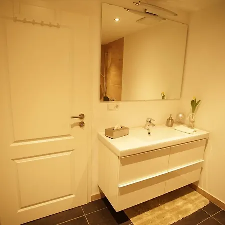 Christina Appartement *